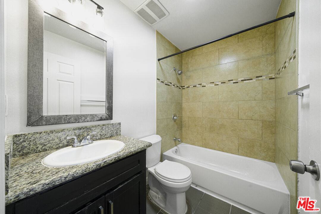 Apartment for rent at 10952 1 2 Wilmington Ave, Los Angeles, CA 90059