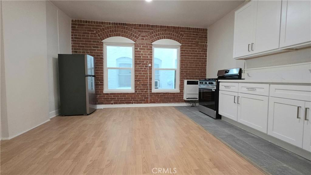 Apartment for rent at 3408 W Sunset Blvd #103, Los Angeles, CA 90026