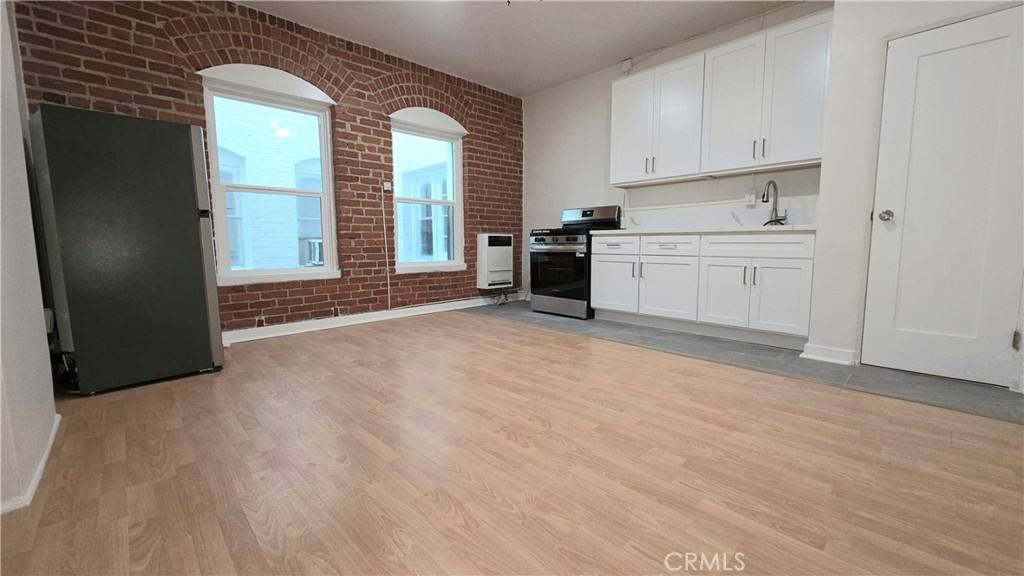 Apartment for rent at 3408 W Sunset Blvd #103, Los Angeles, CA 90026