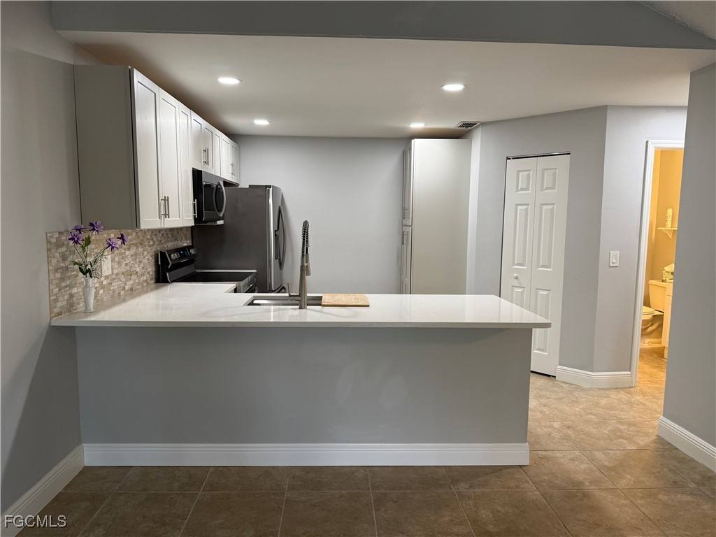 Apartment for rent at 6331 Royal Woods Dr, Fort Myers, FL 33908
