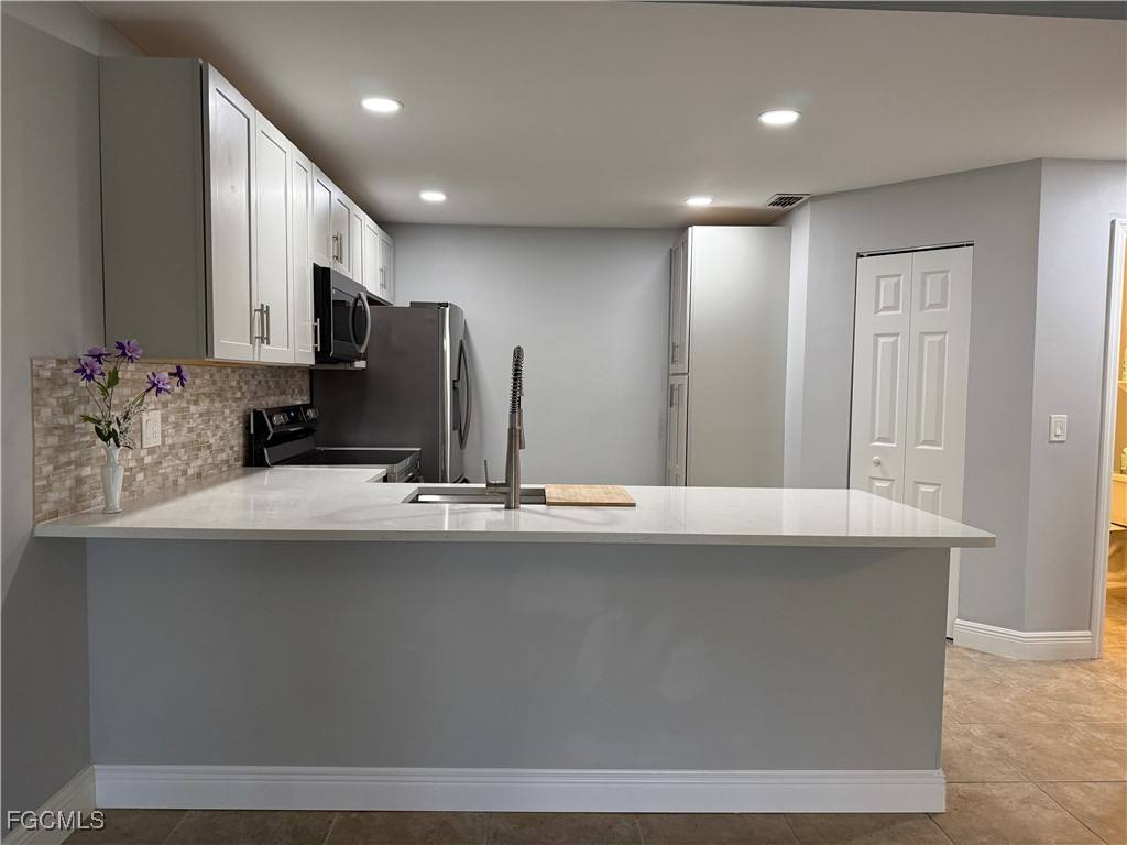 Apartment for rent at 6331 Royal Woods Dr, Fort Myers, FL 33908