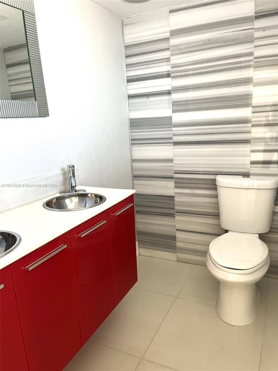 Apartment for rent at 18601 NE 14th Ave #409, Miami, FL 33179
