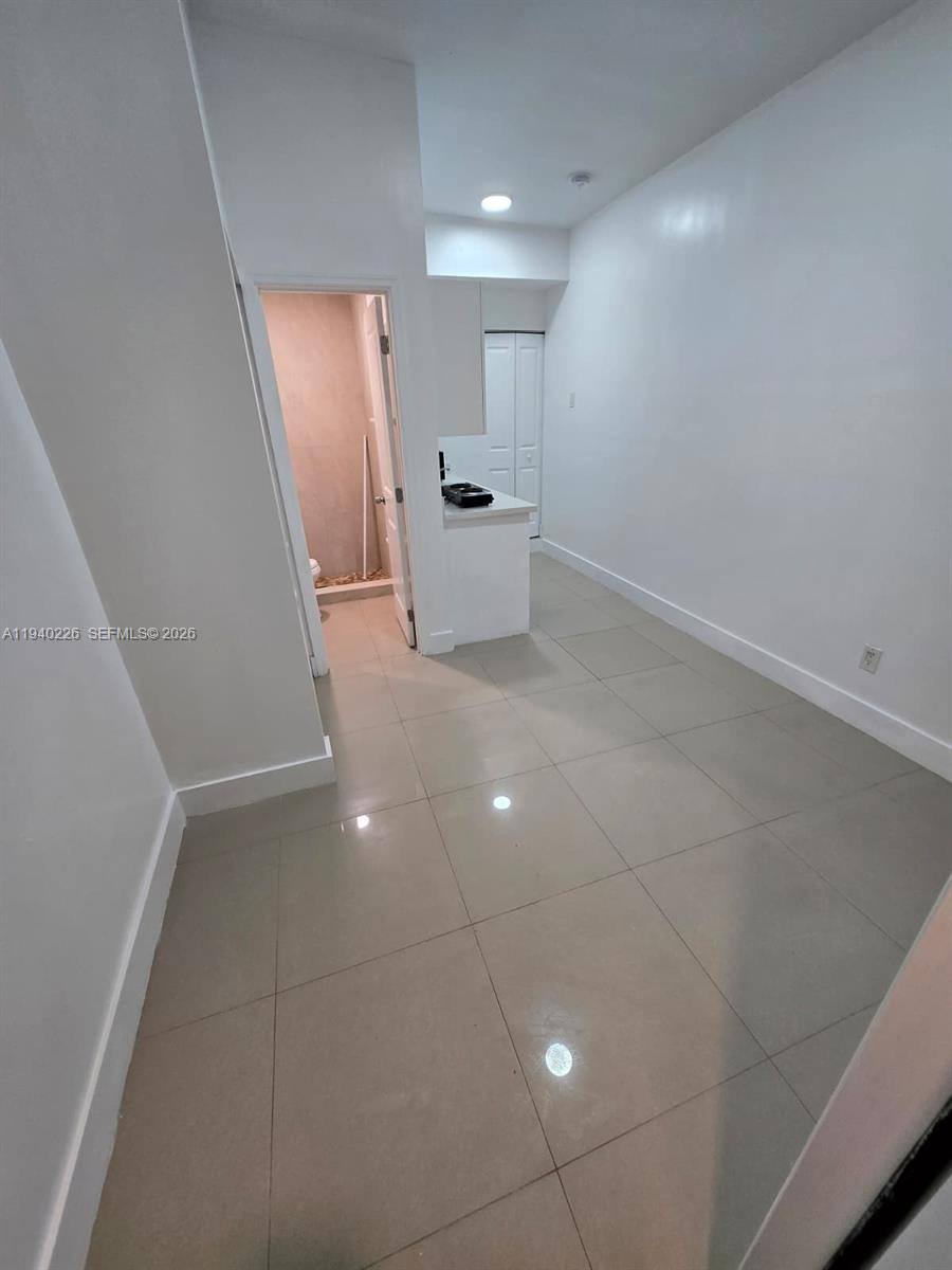 Apartment for rent at 931 Opa-Locka Blvd #931-5, Opa Locka, FL 33054