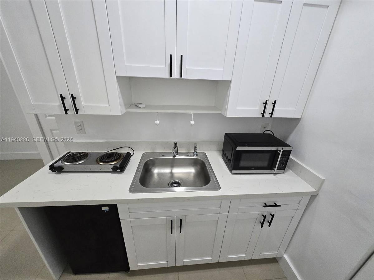 Apartment for rent at 931 Opa-Locka Blvd #931-5, Opa Locka, FL 33054