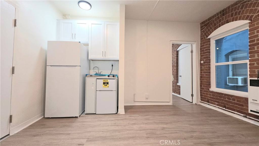 Apartment for rent at 3408 Sunset Blvd #107, Los Angeles, CA 90026