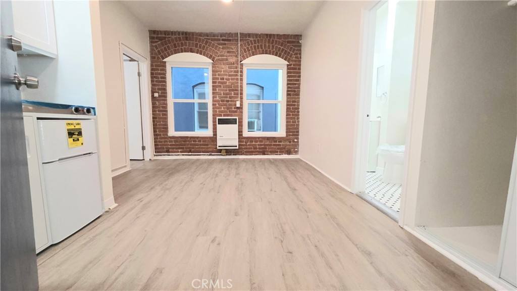 Apartment for rent at 3408 Sunset Blvd #107, Los Angeles, CA 90026