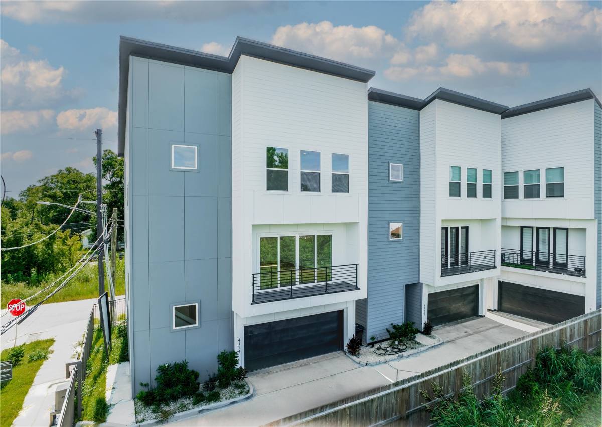 Apartment for rent at 4124 Buck St, Houston, TX 77020