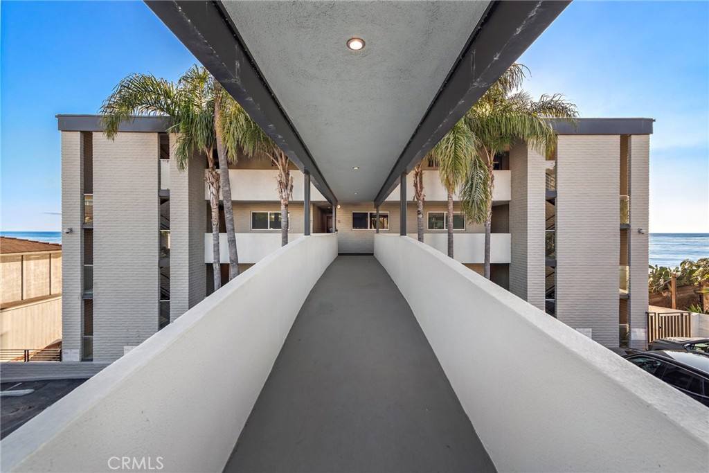 Apartment for rent at 609 Sleepy Hollow Lane #15, Laguna Beach, CA 92651