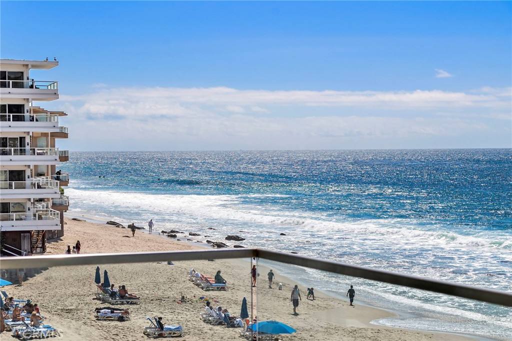 Apartment for rent at 609 Sleepy Hollow Lane #15, Laguna Beach, CA 92651