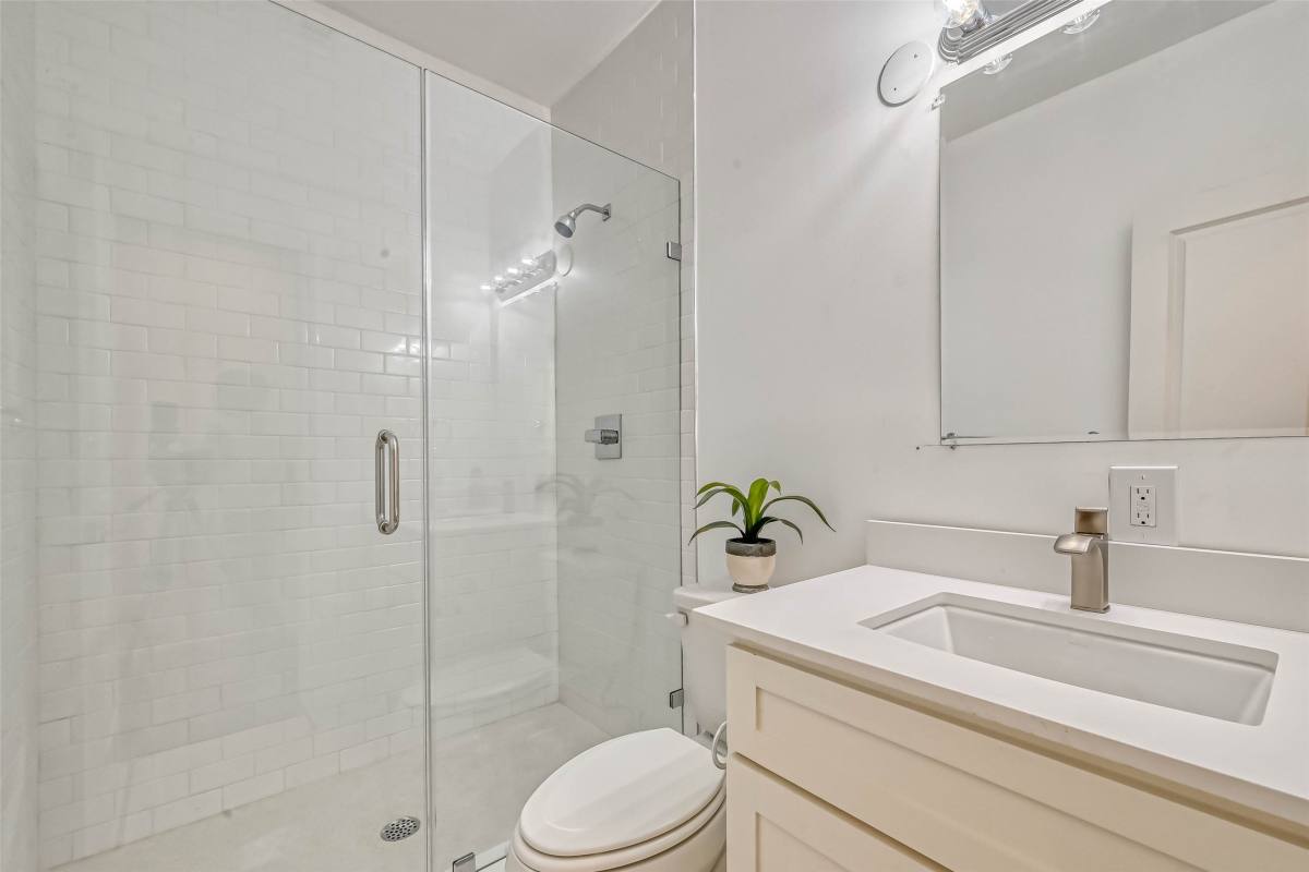 Apartment for rent at 1924 Calumet St #202, Houston, TX 77004