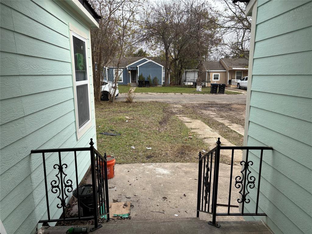 Apartment for rent at 1103 Bell Dr, Greenville, TX 75401