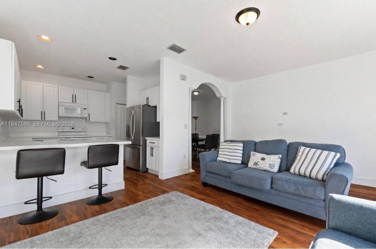 Townhouse for rent at 836 SW 154th Path #836, Miami, FL 33194