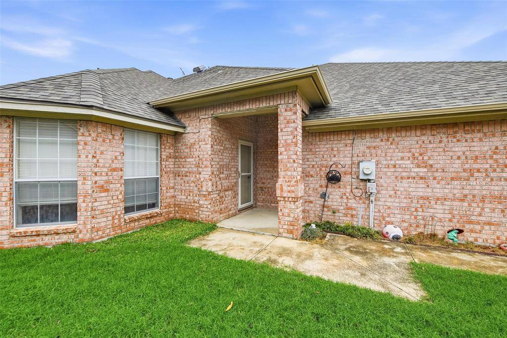 Apartment for rent at 11912 Rhulen Court, Aledo, TX 76008