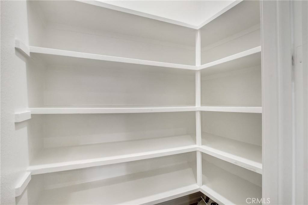 Apartment for rent at 4949 Genesta Ave #104, Encino, CA 91316