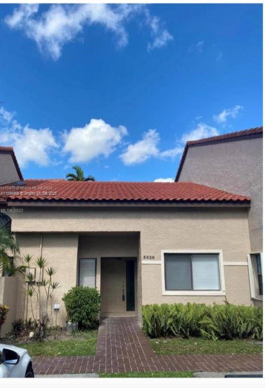 Apartment for rent at 3629 Inverrary Blvd W, Fort Lauderdale, FL 33319