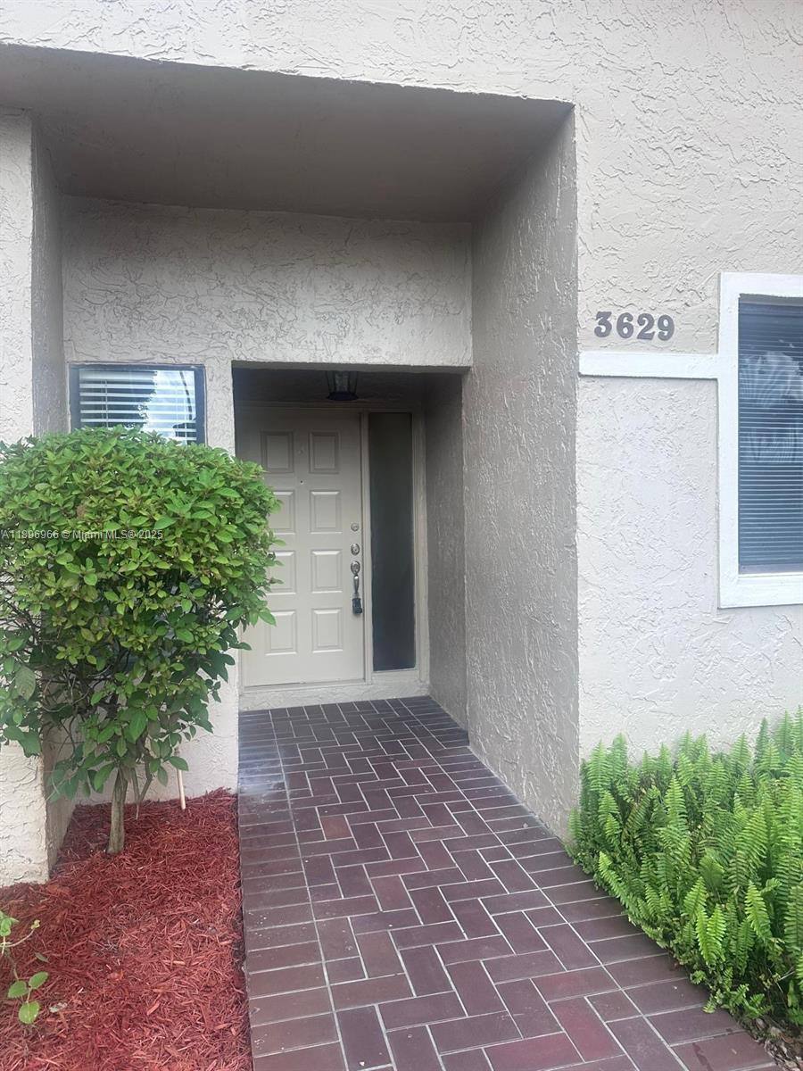 Apartment for rent at 3629 Inverrary Blvd W, Fort Lauderdale, FL 33319