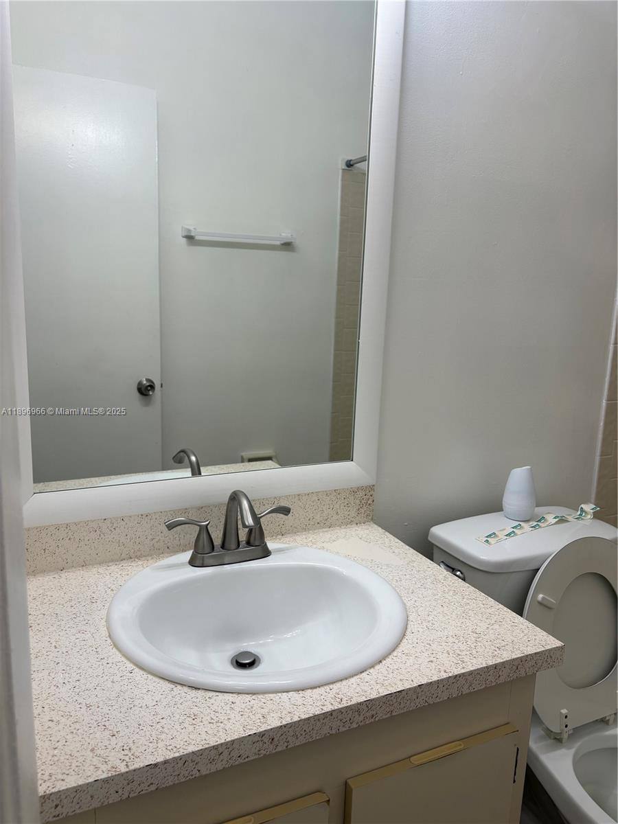 Apartment for rent at 3629 Inverrary Blvd W, Fort Lauderdale, FL 33319