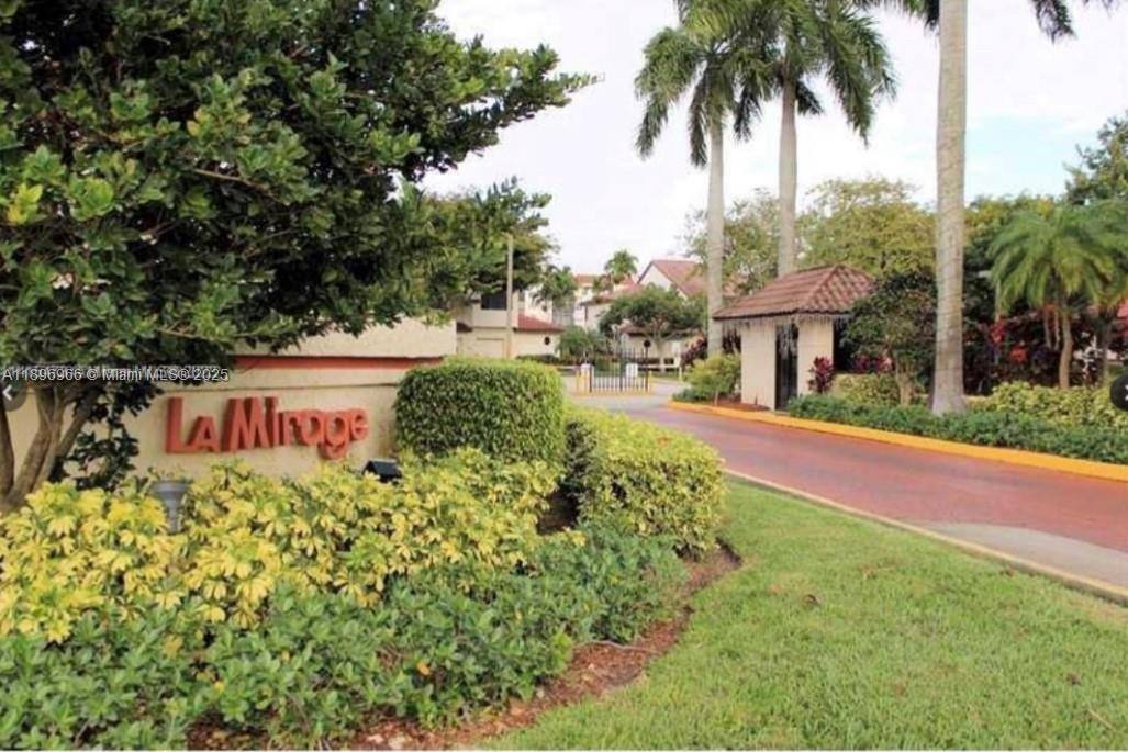 Apartment for rent at 3629 Inverrary Blvd W, Fort Lauderdale, FL 33319