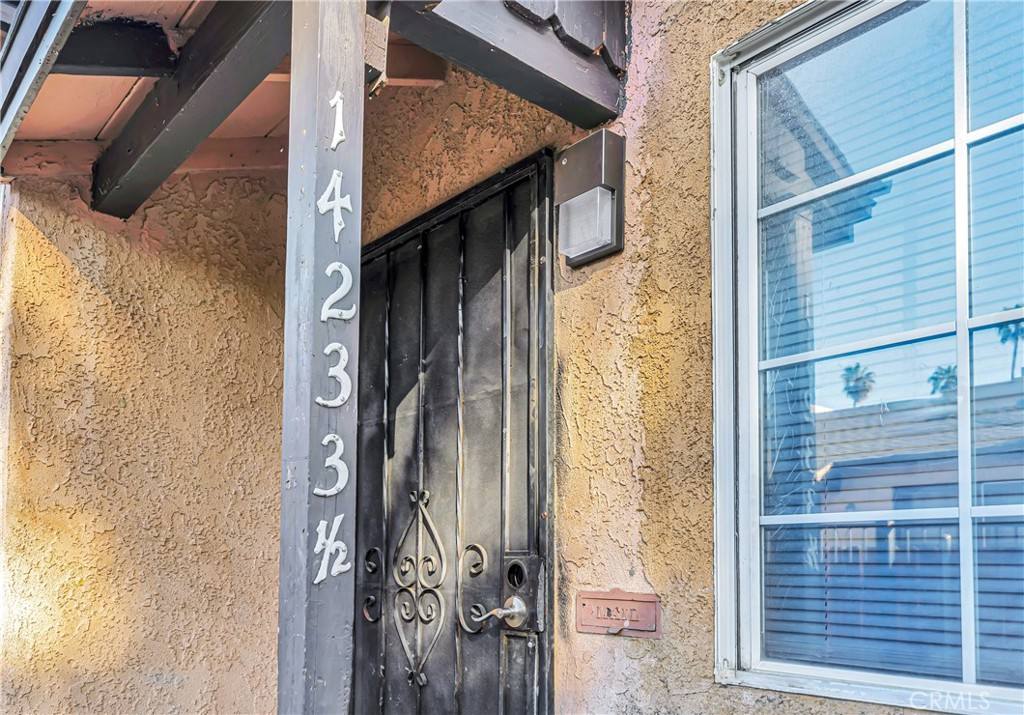 Apartment for rent at 14233 1 2 Sylvan St, Van Nuys, CA 91401