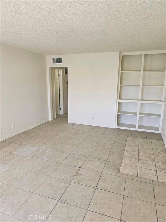 Apartment for rent at 1401 N F St #3, San Bernardino, CA 92405
