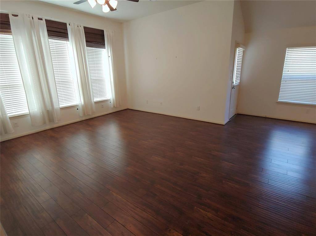 Apartment for rent at 3122 Crescent Oaks Park Lane, Spring, TX 77386