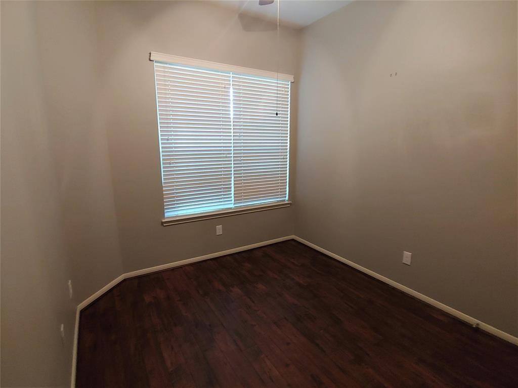 Apartment for rent at 3122 Crescent Oaks Park Lane, Spring, TX 77386