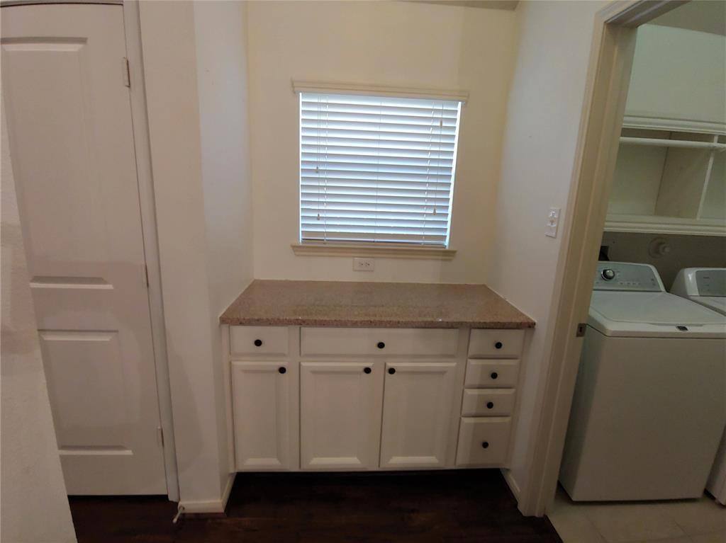 Apartment for rent at 3122 Crescent Oaks Park Lane, Spring, TX 77386