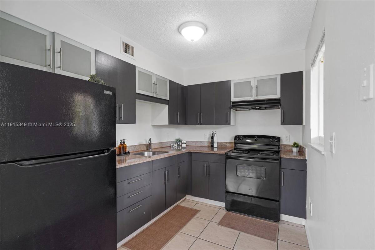 Apartment for rent at 480 NW 24th Ave #480-8, Fort Lauderdale, FL 33311