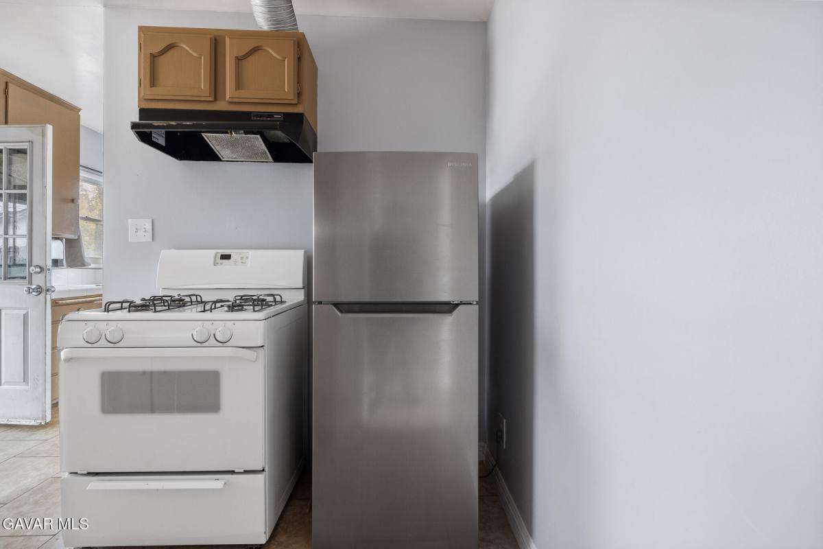 Apartment for rent at 45104 Date Ave, Lancaster, CA 93534