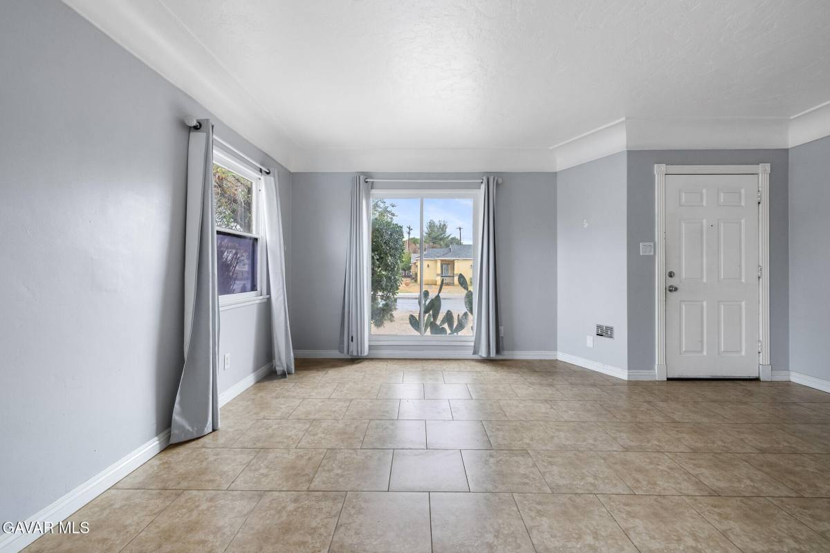 Apartment for rent at 45104 Date Ave, Lancaster, CA 93534
