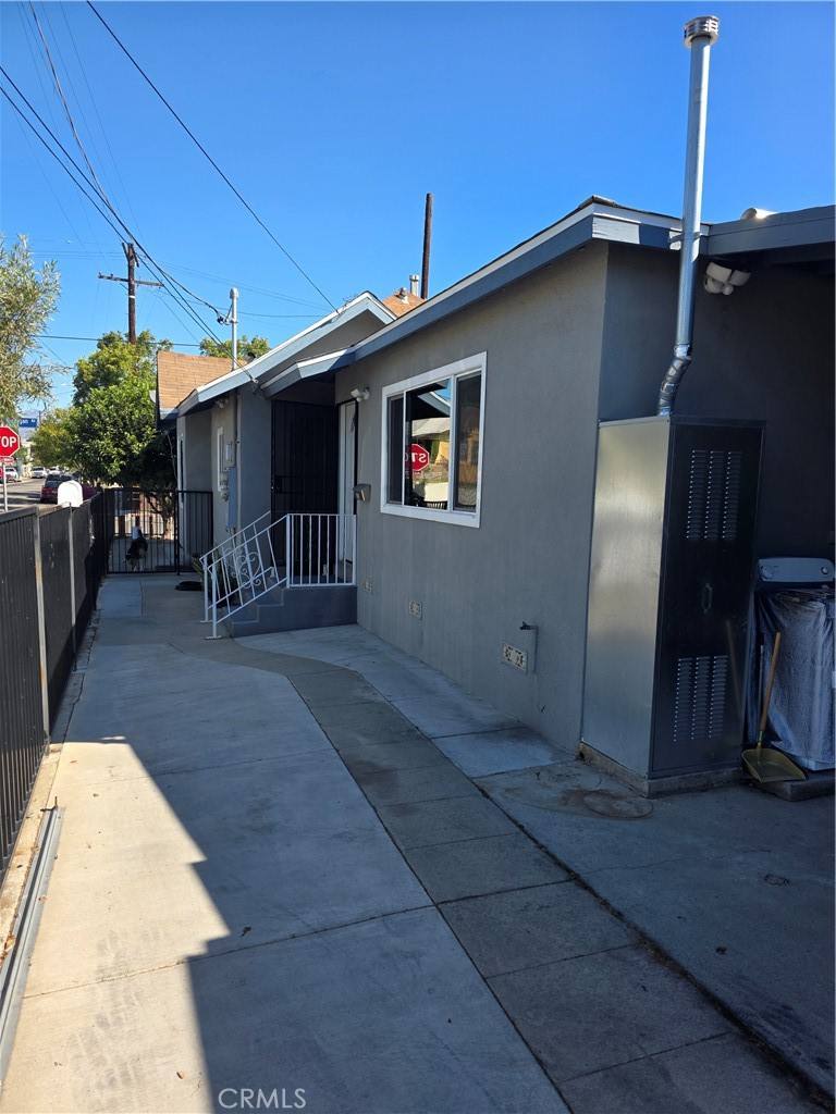 Apartment for rent at 220 N Saratoga St #220, Los Angeles, CA 90033