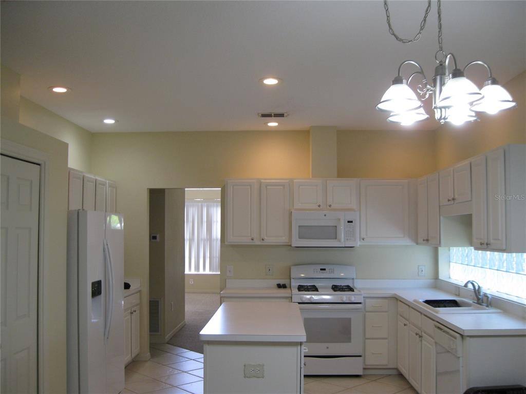 Apartment for rent at 12301 Mosswood Place, Bradenton, FL 34202