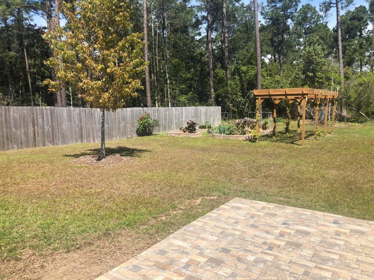 Apartment for rent at 9114 Timber Lane, Navarre, FL 32566