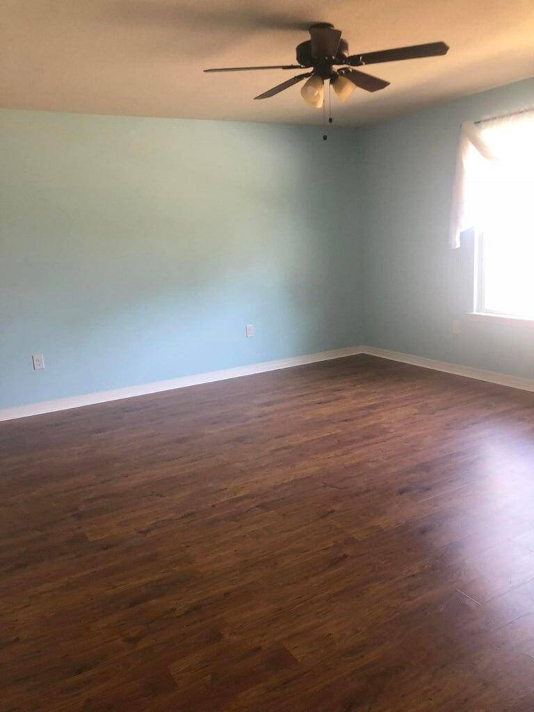 Apartment for rent at 9114 Timber Lane, Navarre, FL 32566