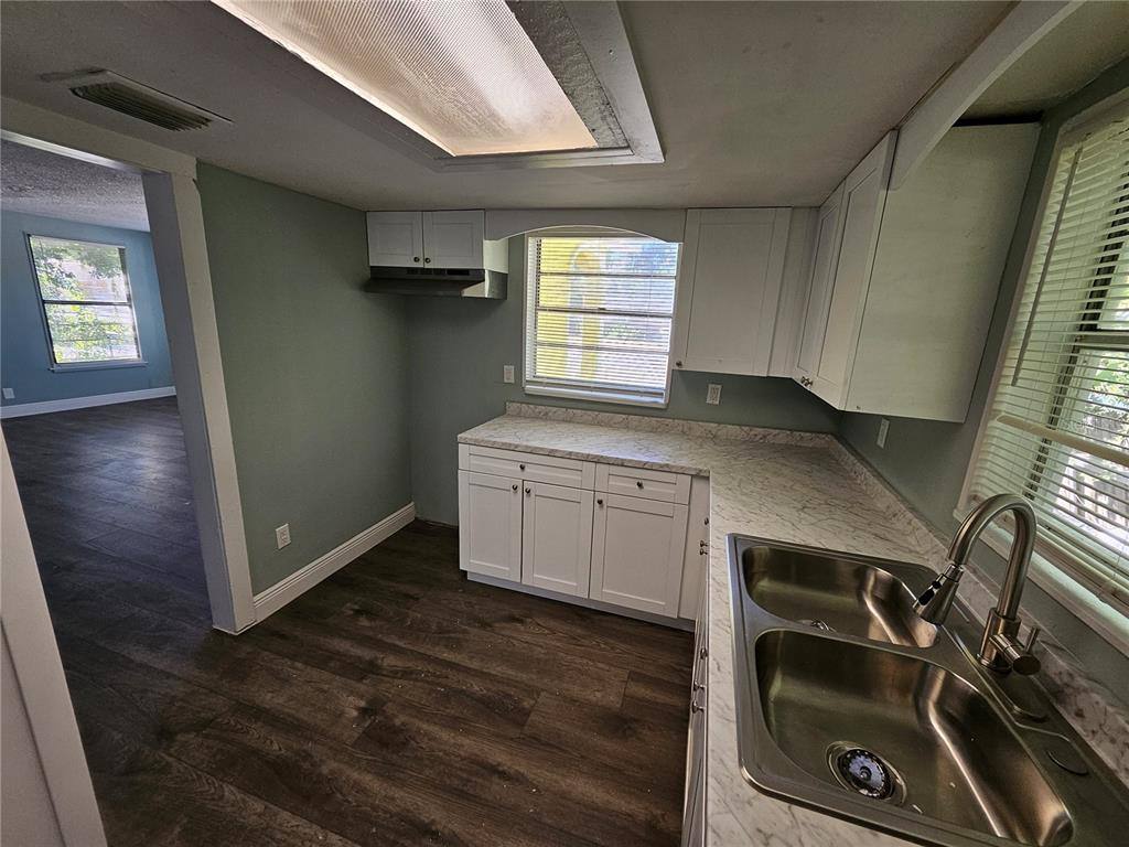 Apartment for rent at 8305 N 13th St, Tampa, FL 33604