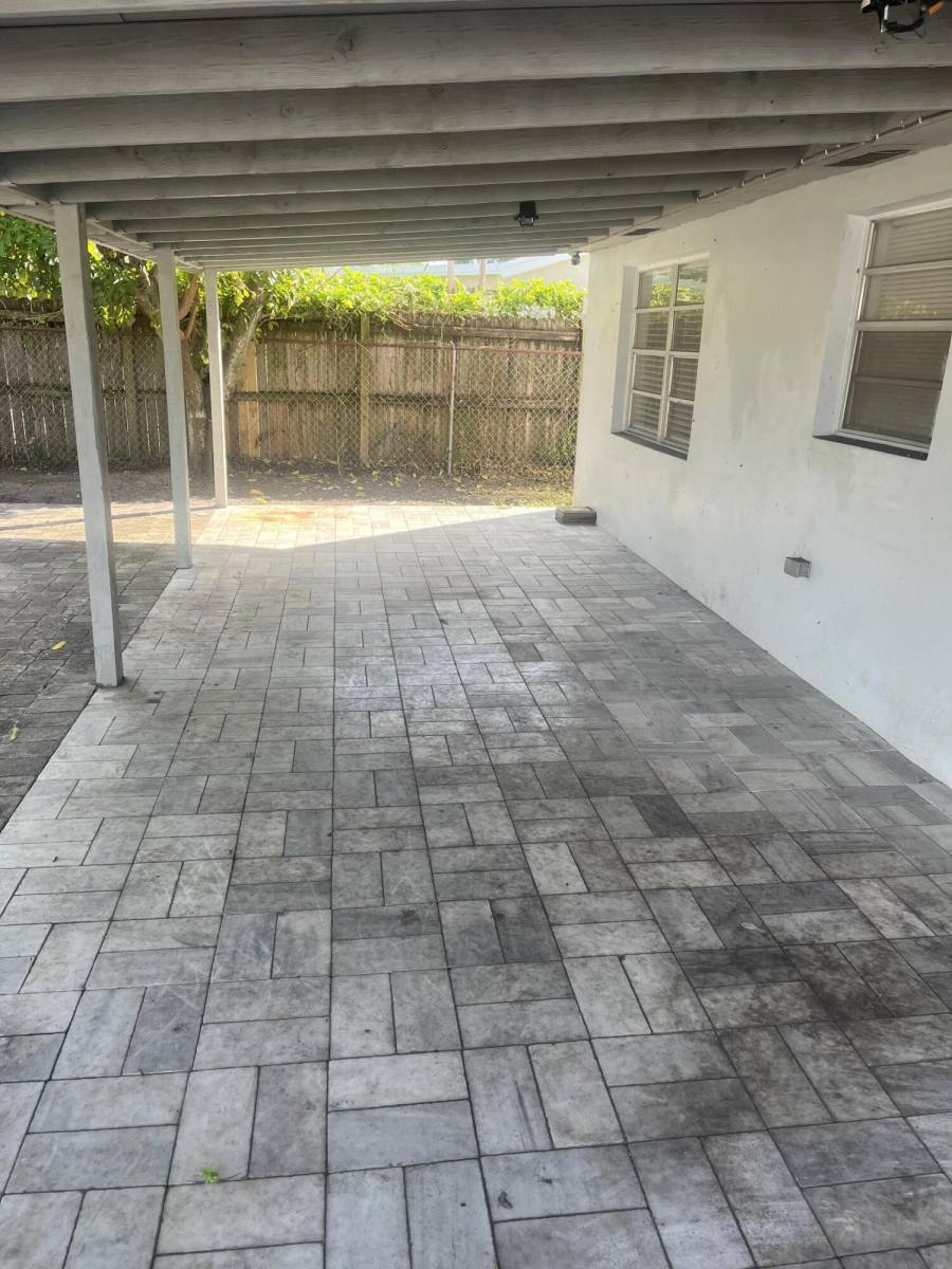 Apartment for rent at 5706 Candlewood Ave, West Palm Beach, FL 33407