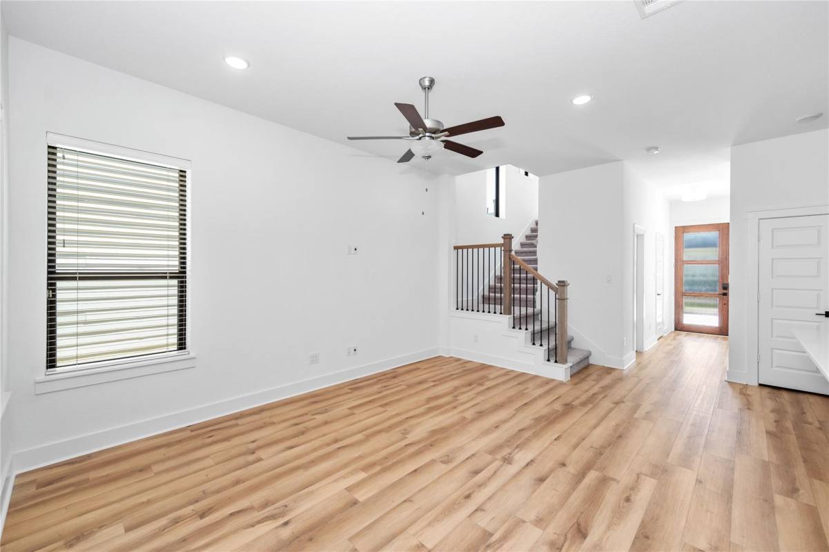 Apartment for rent at 18618 Courteous Way, Cypress, TX 77433