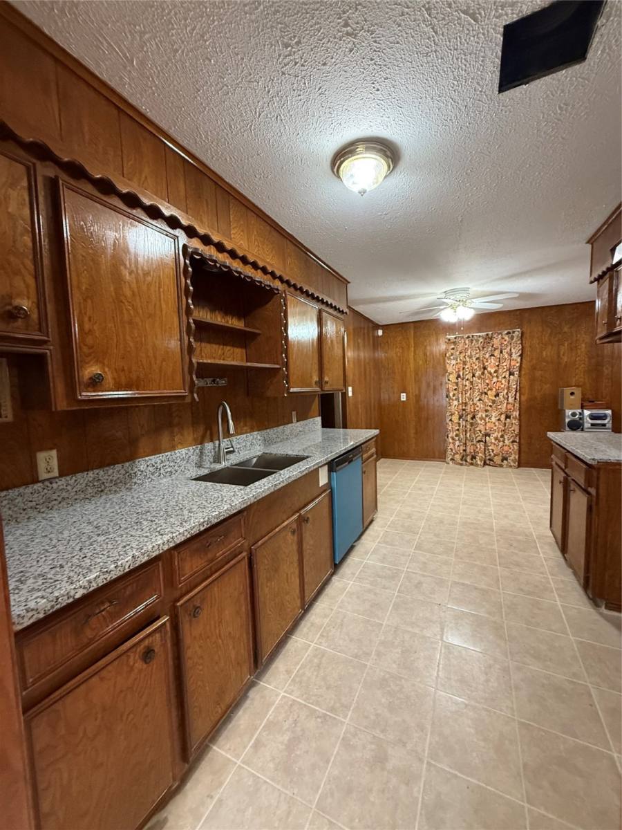 Apartment for rent at 7325 Ley Rd, Houston, TX 77028