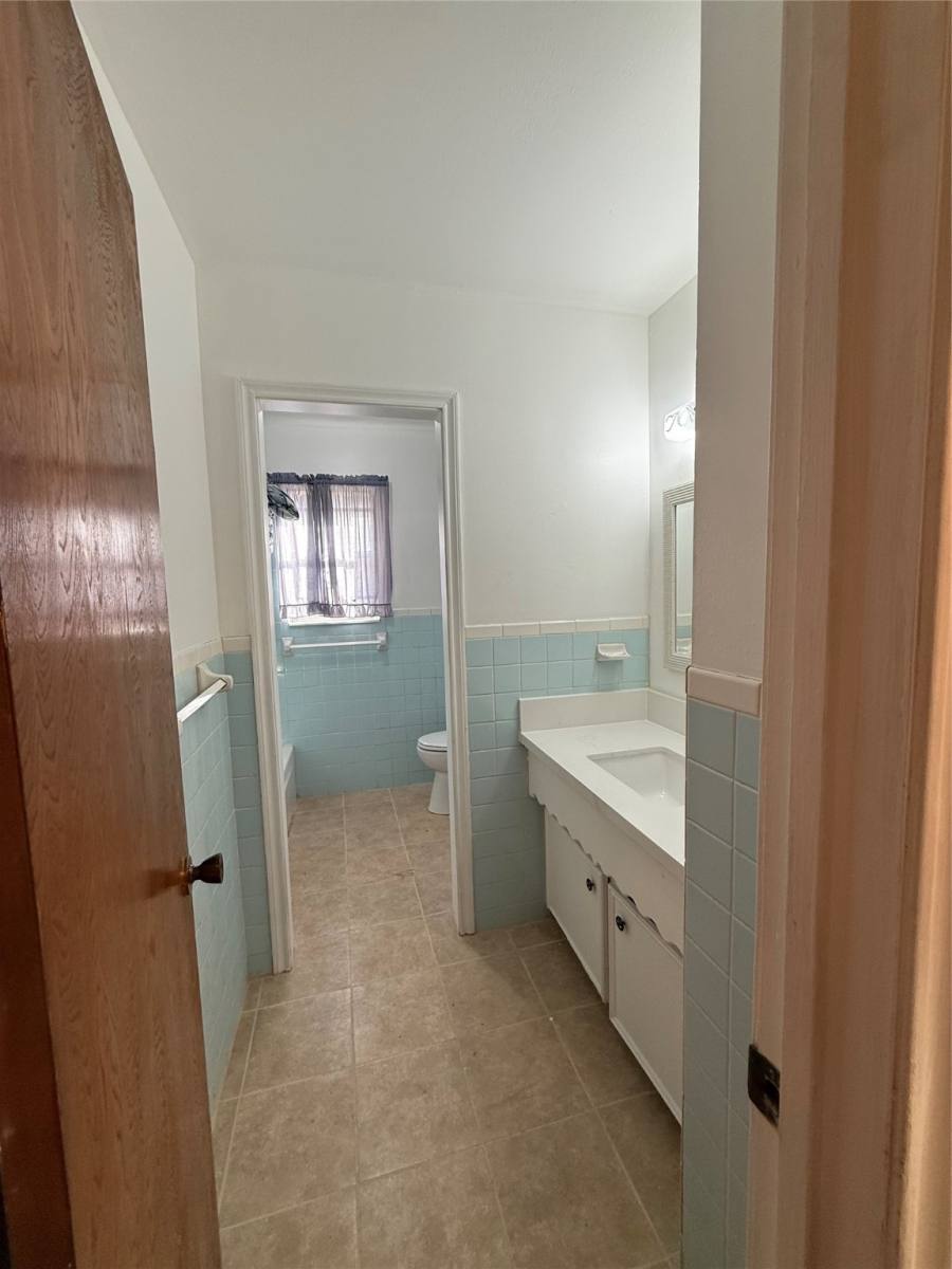 Apartment for rent at 7325 Ley Rd, Houston, TX 77028
