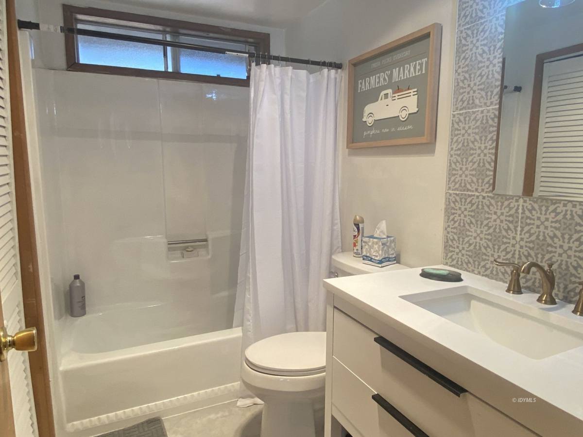 Apartment for rent at 25300 Marion Ridge Dr, Idyllwild, CA 92549