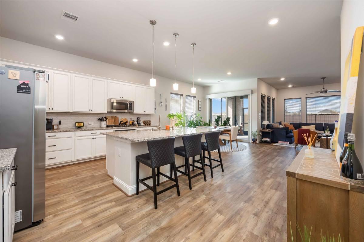 Apartment for rent at 5622 Vintage Oaks Lane, Manvel, TX 77578