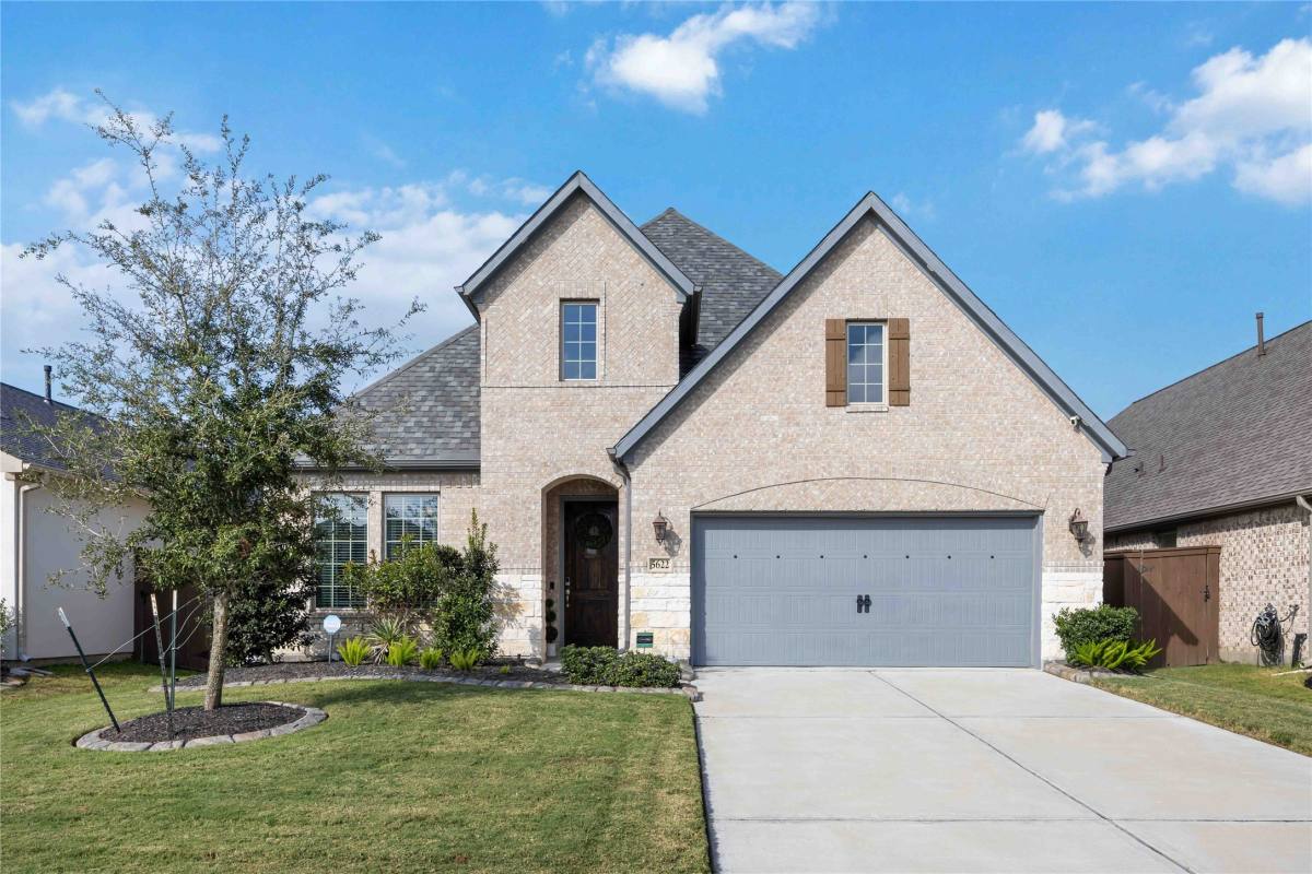 Apartment for rent at 5622 Vintage Oaks Lane, Manvel, TX 77578