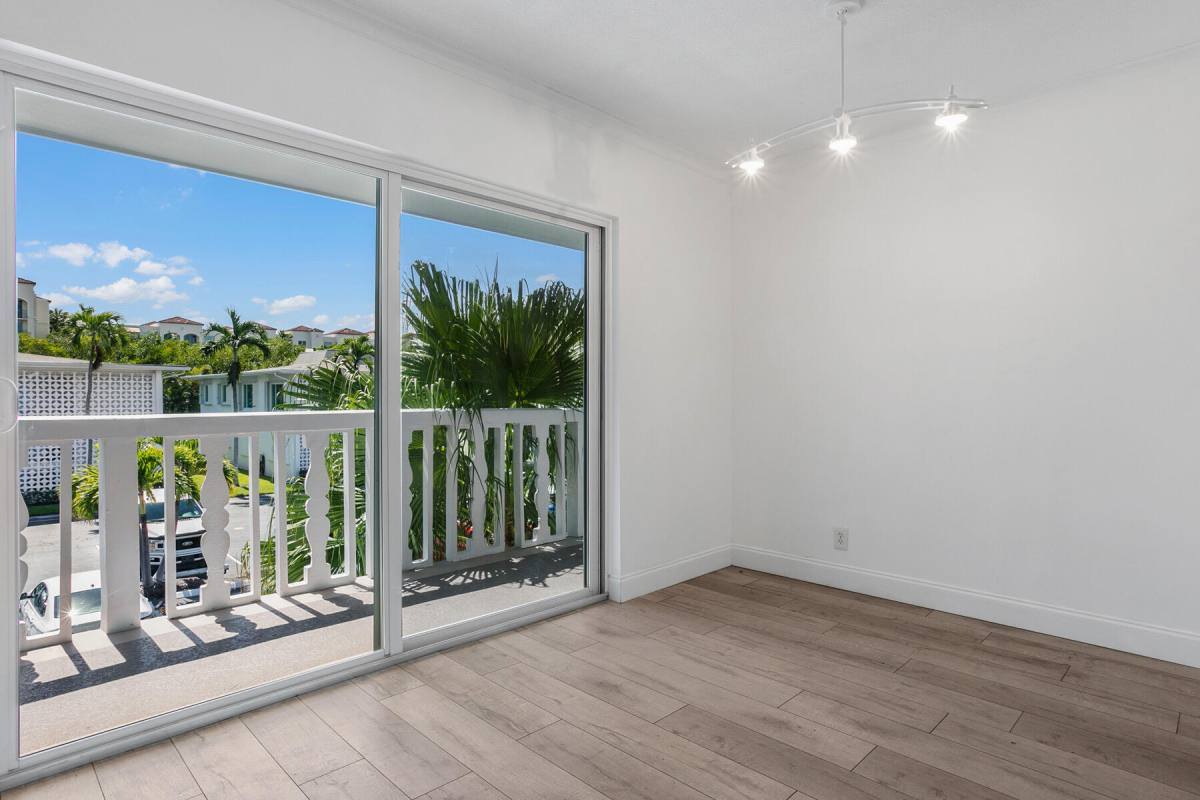 Condo for rent at 4201 S Ocean Blvd #4201J4, Palm Beach, FL 33480