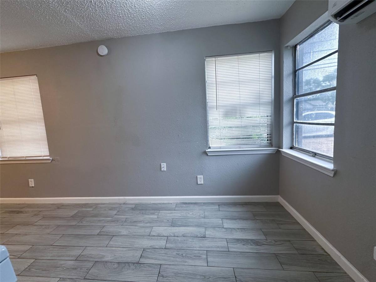 Apartment for rent at 5418 Weaver Rd #5418A, Houston, TX 77016