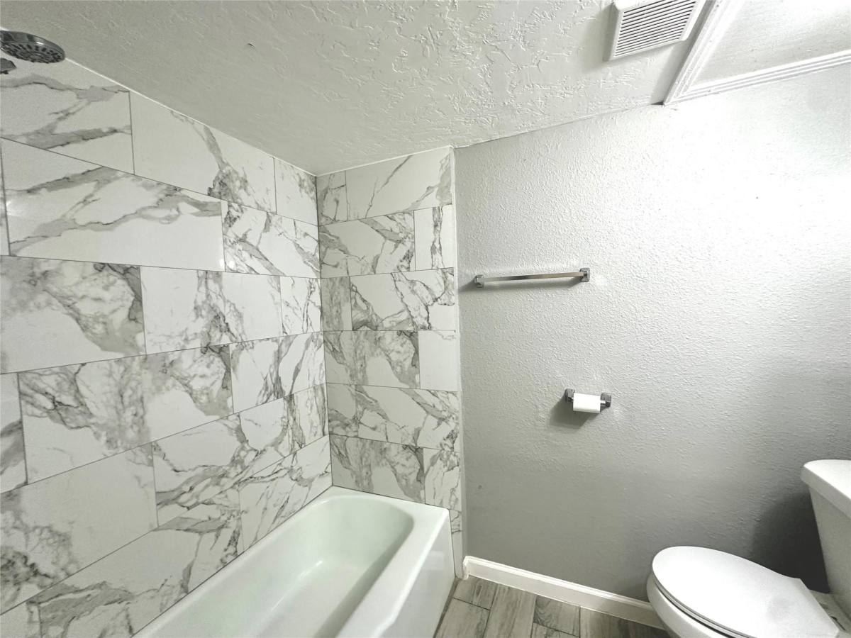 Apartment for rent at 5418 Weaver Rd #5418A, Houston, TX 77016