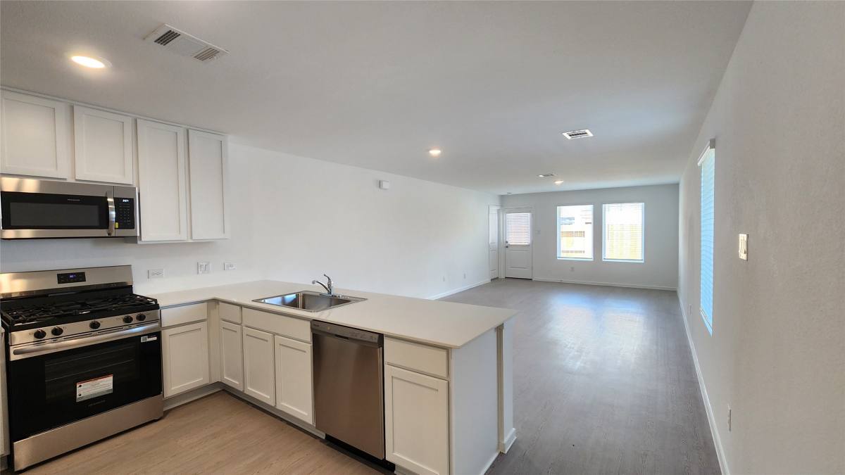 Apartment for rent at 3064 Dawn Sound Dr, Katy, TX 77493