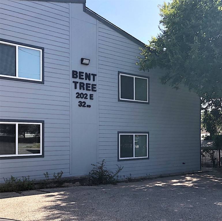 Apartment for rent at 202 E 32nd St #12, Austin, TX 78705