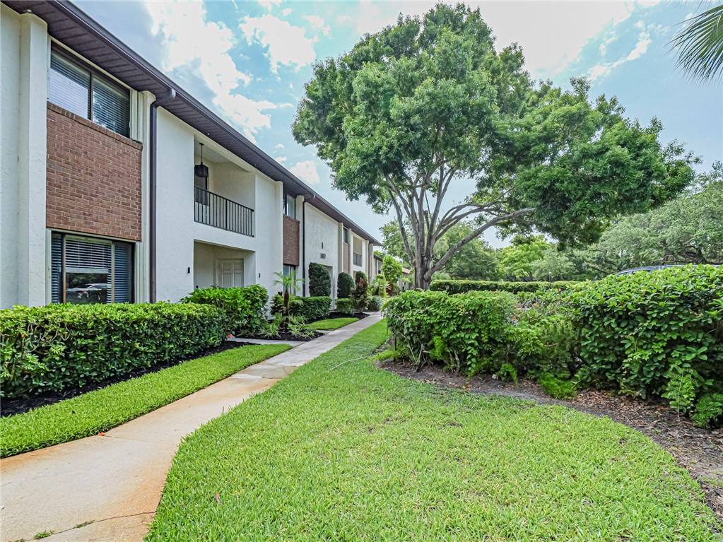 Townhouse for rent at 1057 6th Ave #1057B7, Vero Beach, FL 32960