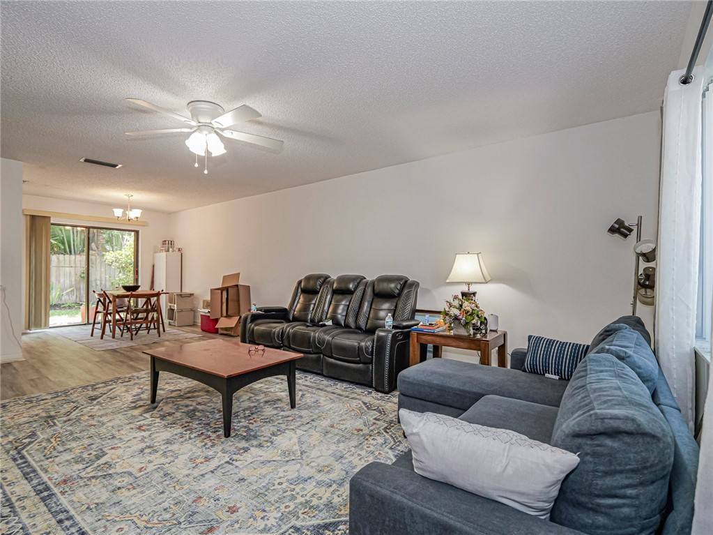 Townhouse for rent at 1057 6th Ave #1057B7, Vero Beach, FL 32960