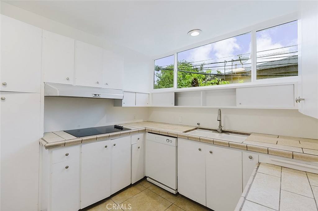 Apartment for rent at 432 S Sierra Madre Blvd #432-8, Pasadena, CA 91107